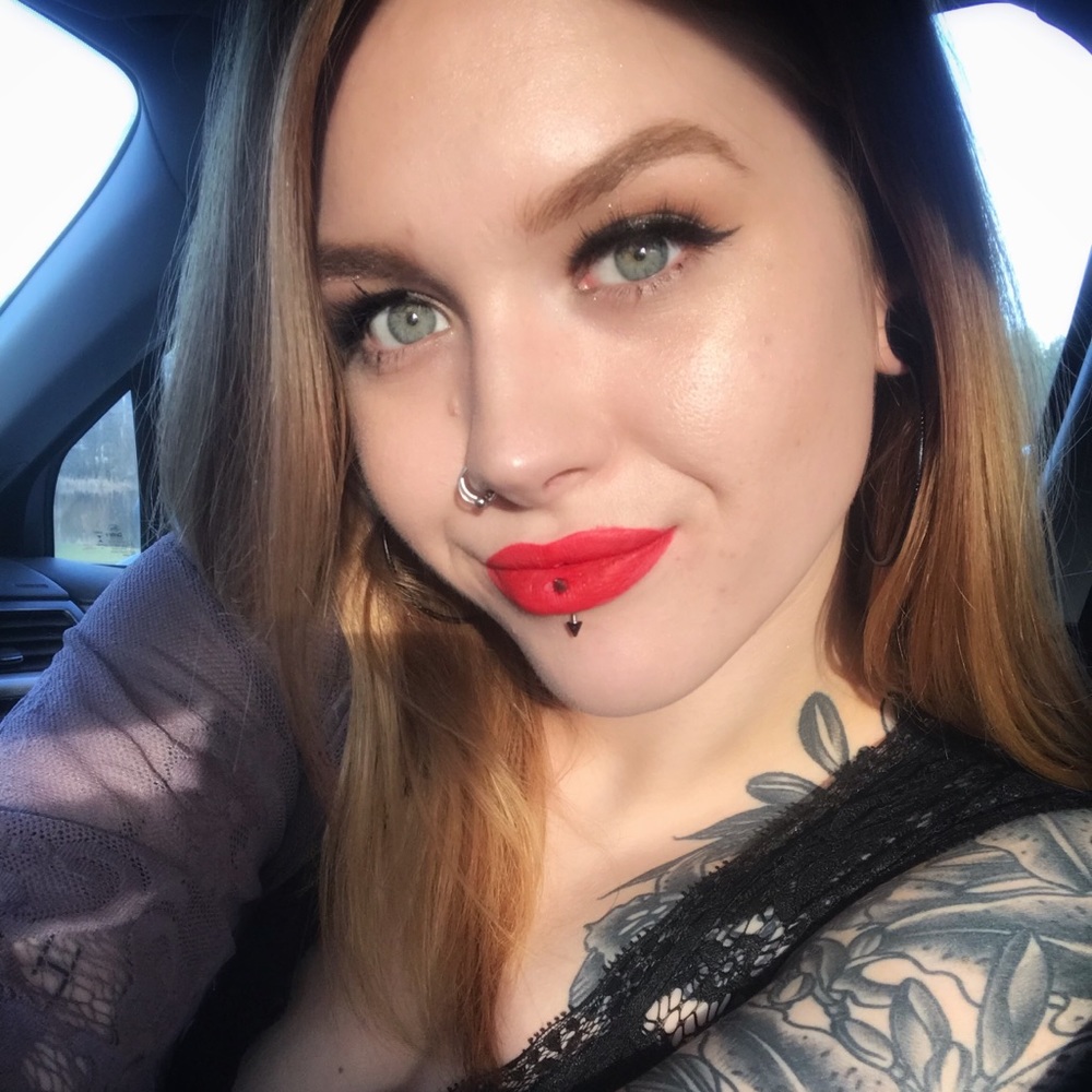Meet your Posher, Alesha